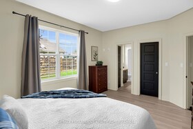 3238 Charleston Drive, Niagara, ON , MLS #X12409307 , Image - 1