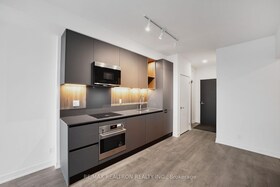 39 Mary Street, Simcoe, ON , MLS #S12546044 , Image - 1