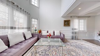7 Laurendale Avenue, Georgina, ON