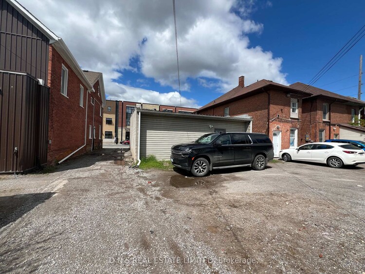 269 CHARLOTTE Street, Peterborough Central, ON, 3 North