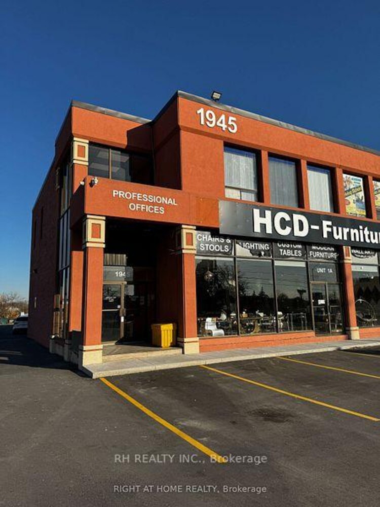 1945 Dundas Street E, Mississauga, ON, Applewood