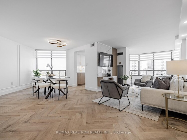 7420 Bathurst Street N, Vaughan, ON, Brownridge