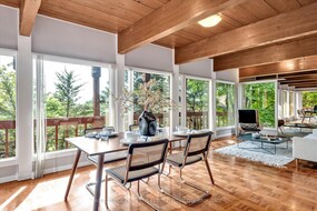1 Montague Court, Peterborough, ON