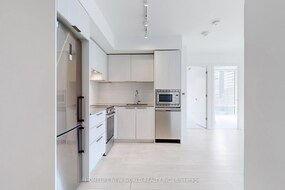 501 Yonge Street, Toronto, ON