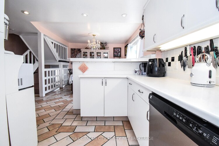 39 CLAYBURN Avenue, St. Catharines, ON, 456 - Oakdale