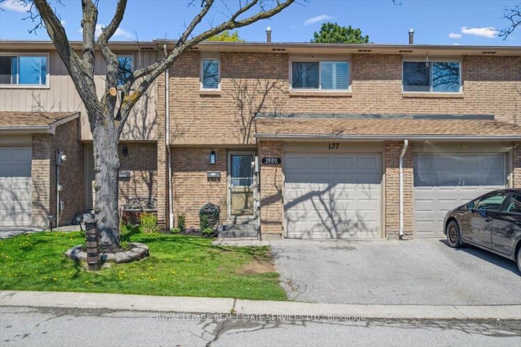 1520 Lancaster Drive, Oakville, ON, 1005 - FA Falgarwood