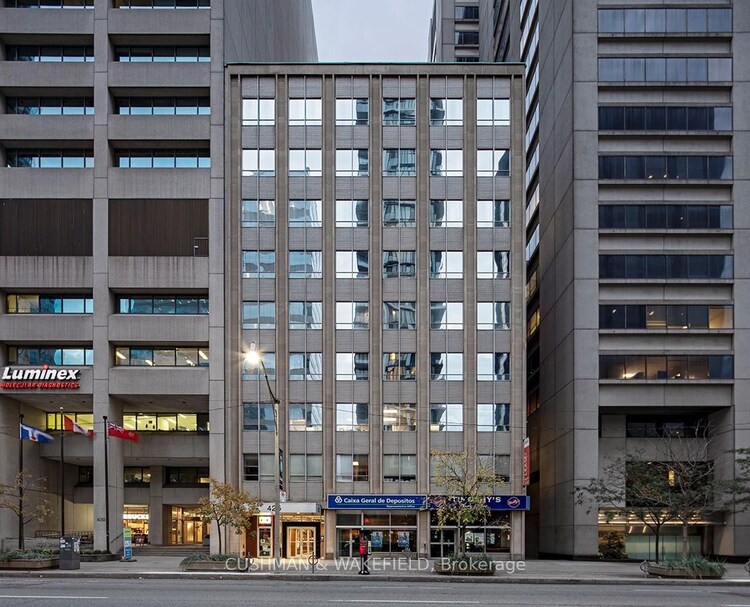 425 University Avenue, Toronto, ON, Bay Street Corridor