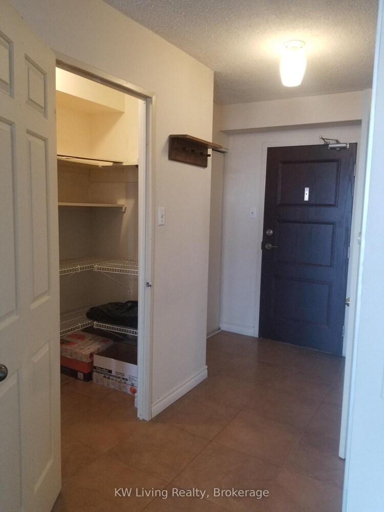 33 Elmhurst Avenue, Toronto, ON, Lansing-Westgate