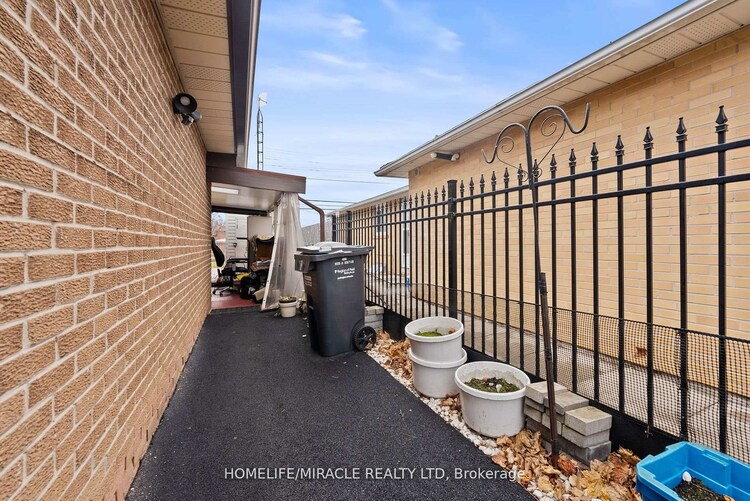 85 Autumn Boulevard, Brampton, ON, Avondale