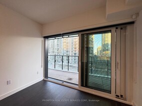 1 Concord Cityplace Way, Toronto, ON