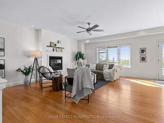 27 Bagshaw Crescent, Uxbridge, ON