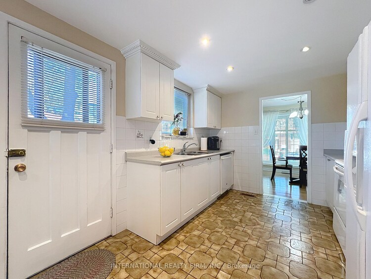 3602 Dunrankin Drive, Mississauga, ON, Malton