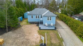 4 Toronto Ave Avenue, Bruce, ON , MLS #40721423 , Image - 1