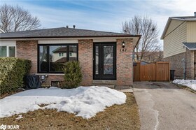 147 Quantrell Trail, Toronto, ON , MLS #40705242 , Image - 1