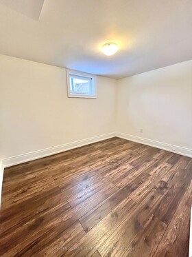 53 Centre Street E, Dufferin, ON , MLS #W12140070 , Image - 1