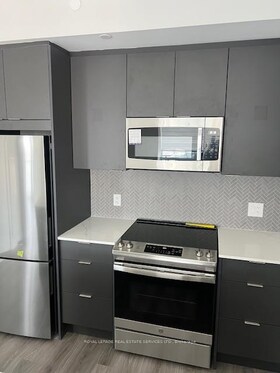 430 Square One Drive, Peel, ON , MLS #W12140309 , Image - 1