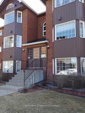 85 Edey Street, Renfrew, ON , MLS #X12140378 , Image - 1