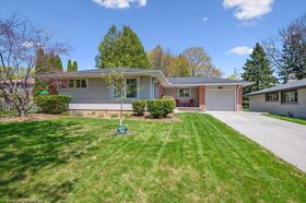 136 Warren Road, Waterloo, ON , MLS #40720889 , Image - 1