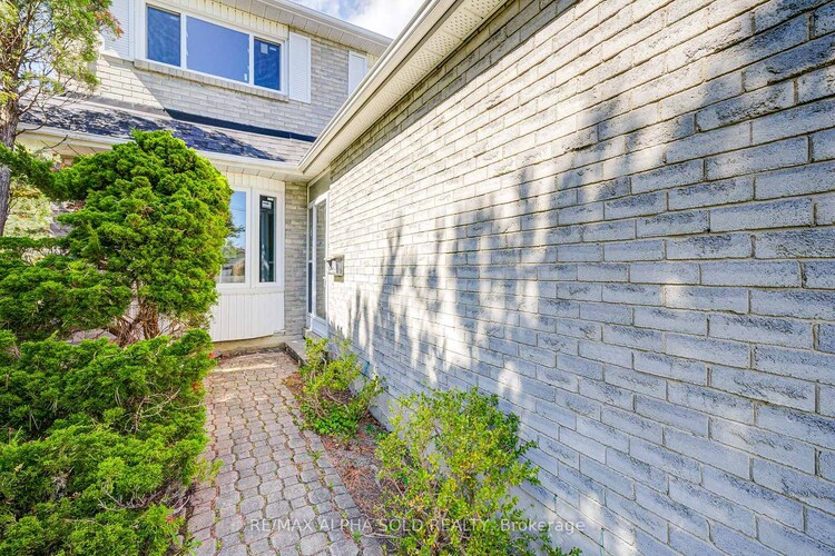 158 Ingleton Boulevard, Toronto, ON, Milliken