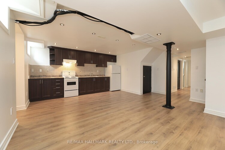 64 Madeira Avenue, Vaughan, ON, Vellore Village