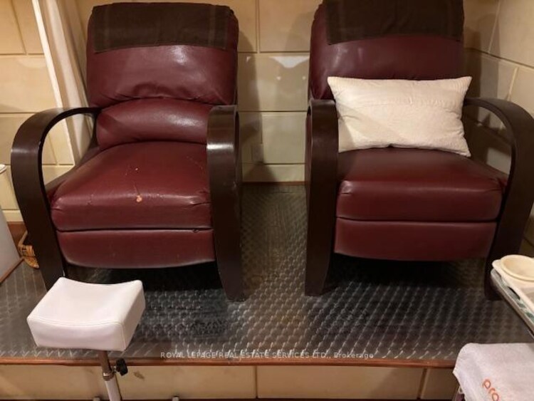 2116 Queen Street E, Toronto, ON, The Beaches