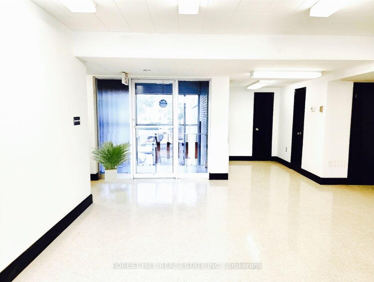 226 Bathurst Street, Toronto, ON, Trinity-Bellwoods