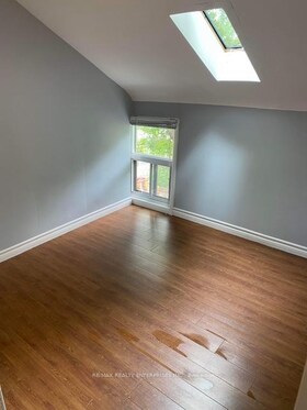 396 Macnab Street N, Hamilton, ON , MLS #X12532450 , Image - 1