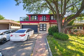 90 Centre Street S, Peel, ON , MLS #W12142223 , Image - 1