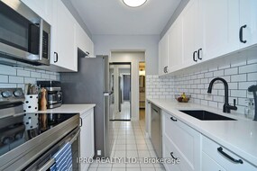 195 Lake Driveway Drive W, Durham, ON