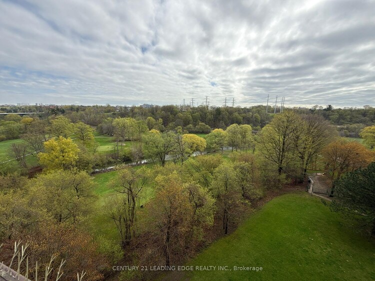 20 Edgecliff Golfway, Toronto, ON, Flemingdon Park