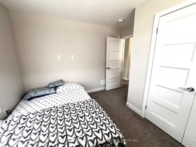 962 WEST VILLAGE Square, Middlesex, ON , MLS #X12451442 , Image - 1