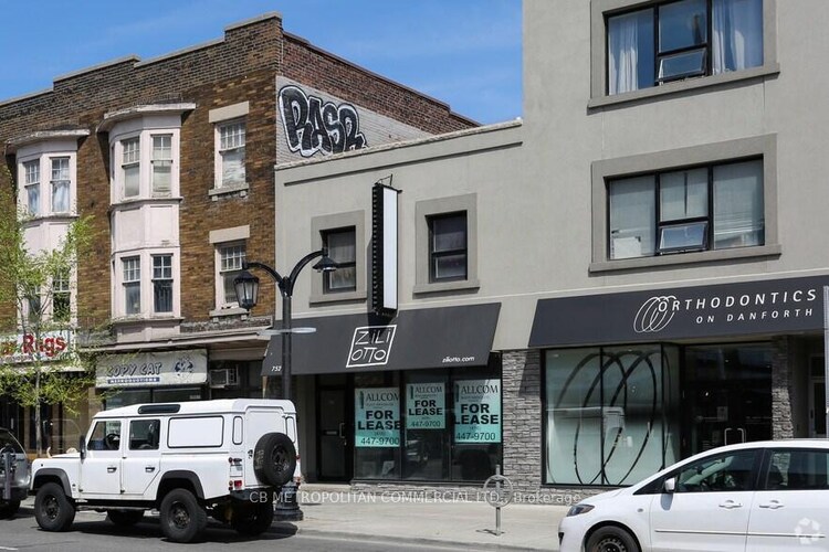 752 Danforth Avenue, Toronto, ON, Danforth