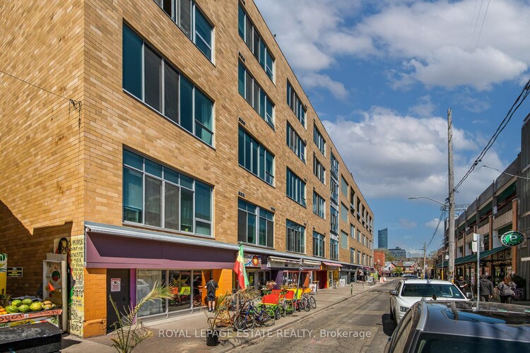 160 Baldwin Street, Toronto, ON, Kensington-Chinatown