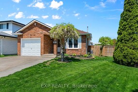 2 Evelyne Circle, Niagara, ON