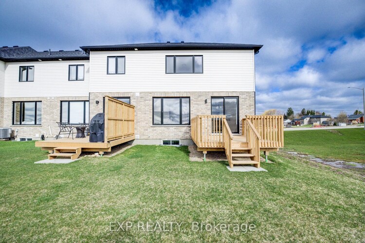 30 Anne Street W, Minto, ON, Minto