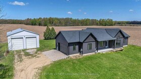 2314 Trillium Drive, Middlesex, ON , MLS #X12143802 , Image - 1