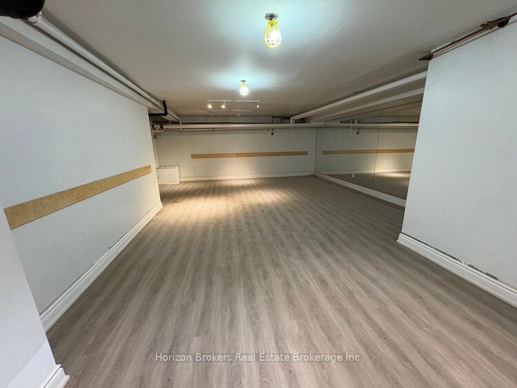 2453 LL Bloor Street W, Toronto, ON, High Park-Swansea