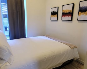 212 Wilson Street, Hamilton, ON , MLS #X12639518 , Image - 1