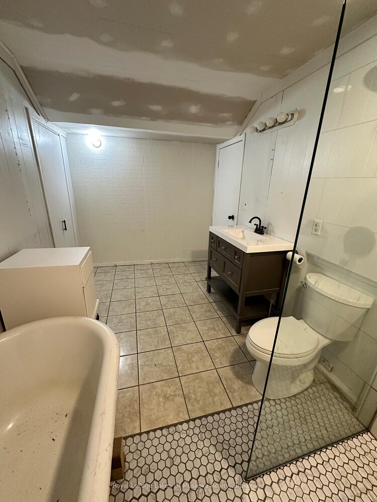 250 Stephenson 12 Road W, Huntsville, ON, Stephenson