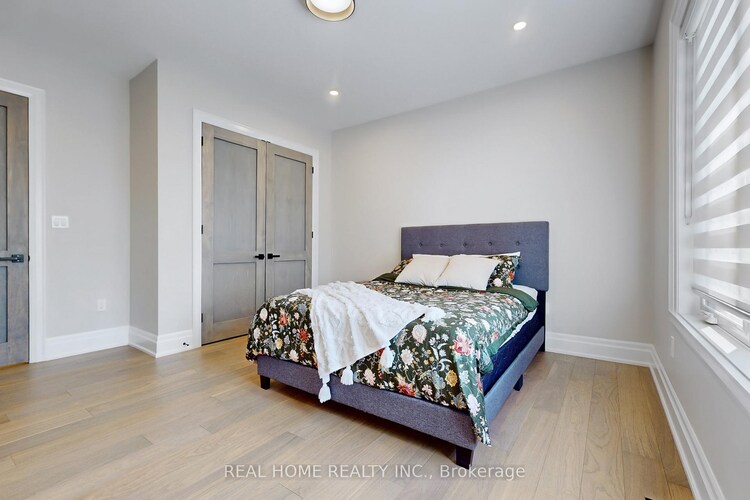 8 Knowles Crescent, Seguin, ON, Seguin