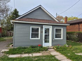 201 Fennell Avenue E, Hamilton, ON