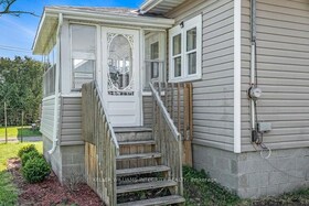 7424 Roger Stevens Drive, Lanark, ON , MLS #X12145488 , Image - 1