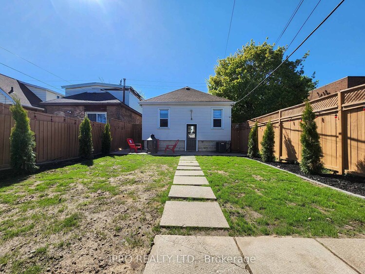 294 Fairfield Avenue, Hamilton, ON, Homeside