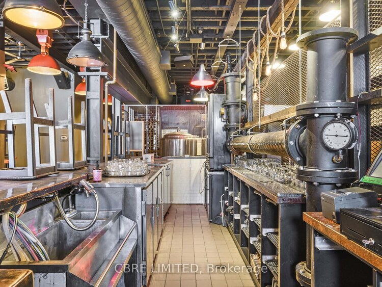 137 Peter Street, Toronto, ON, Waterfront Communities C1