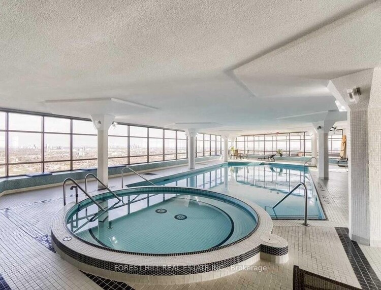 1300 Bloor Street, Mississauga, ON, Applewood