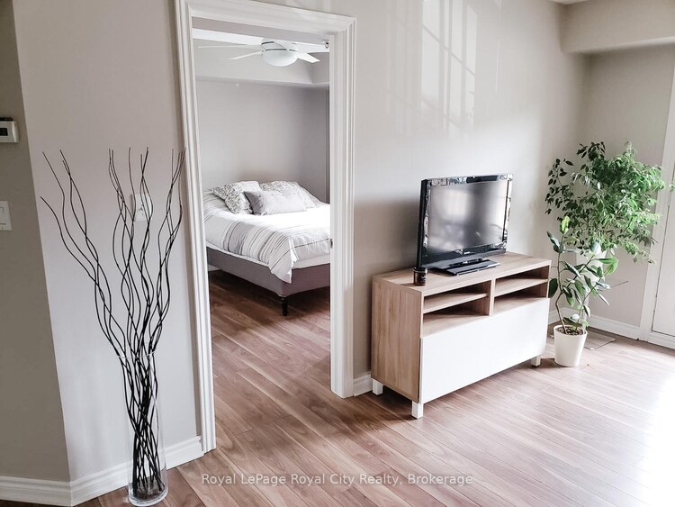 1483 Maple Avenue, Milton, ON, 1029 - DE Dempsey