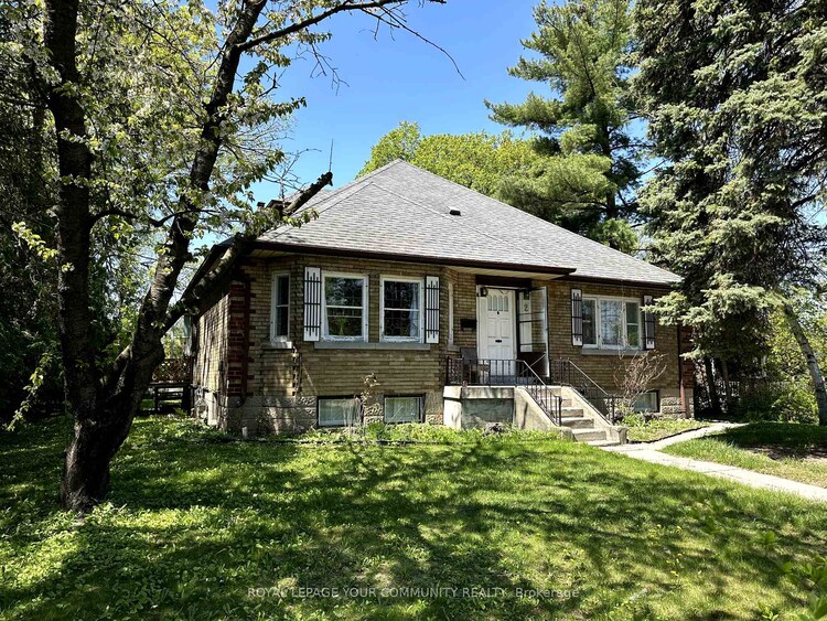 2 Botfield Avenue, Toronto, ON, Islington-City Centre West