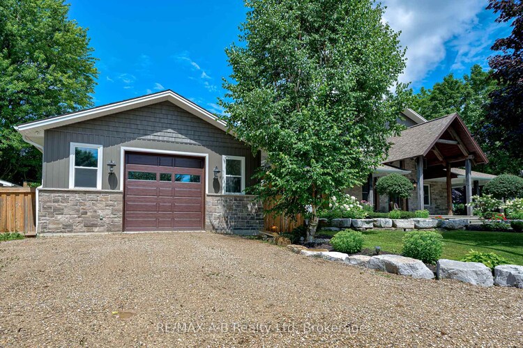 197 Trafalgar Street N, West Perth, ON, Mitchell