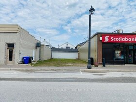 820 George Street, Cochrane, ON , MLS #T12146532 , Image - 1