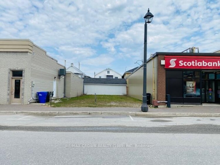 820 George Street, Hearst, ON, Hearst